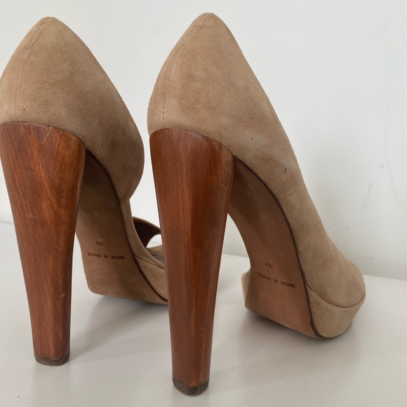 MAX AZRIA Tan Suede Peep-Toe Platform Heels - Picture 3 of 8